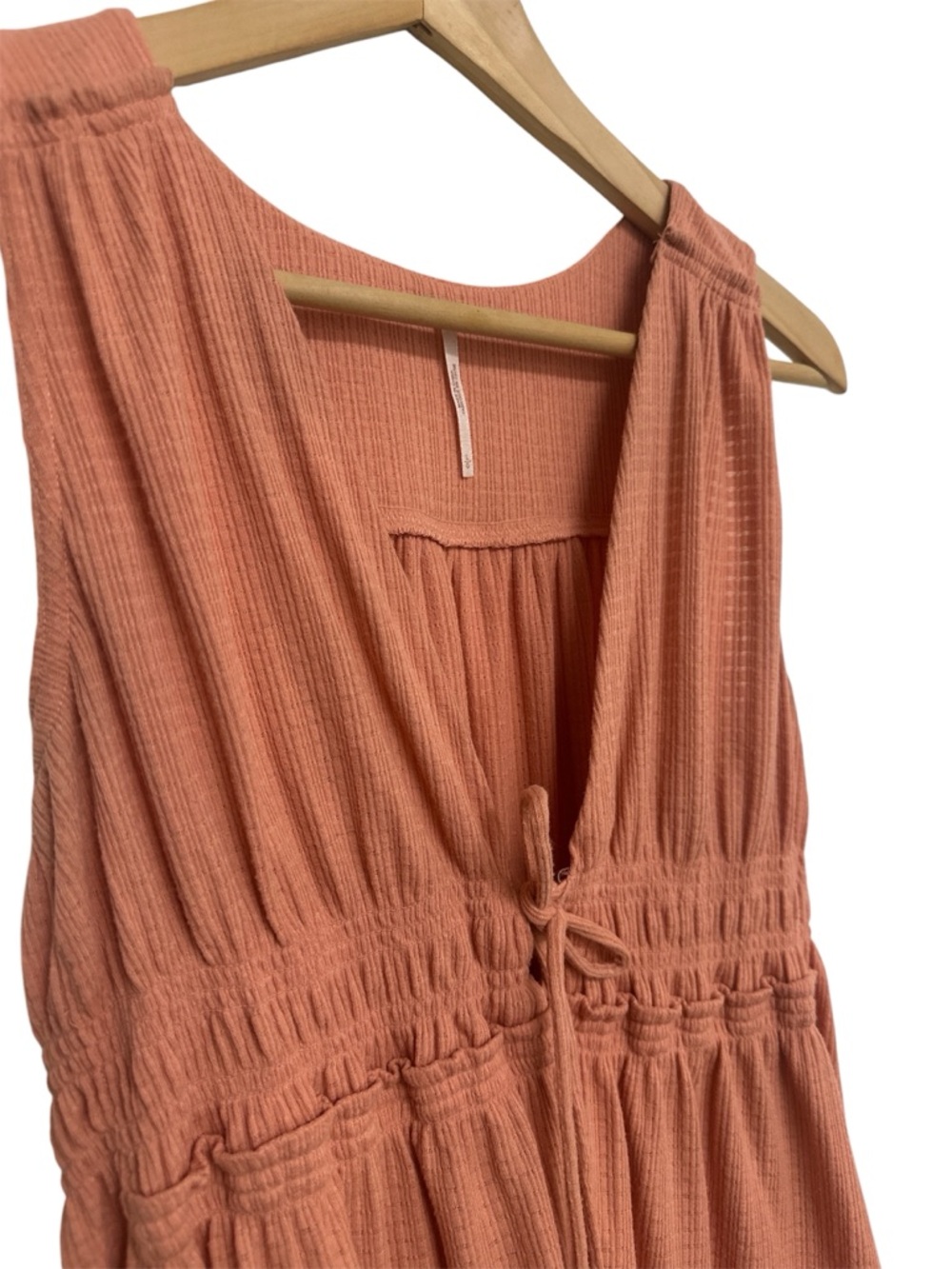 Free People Feminine/soft Coral Sleeveless Tie-Front Tank Top size LG - Picture 4 of 8